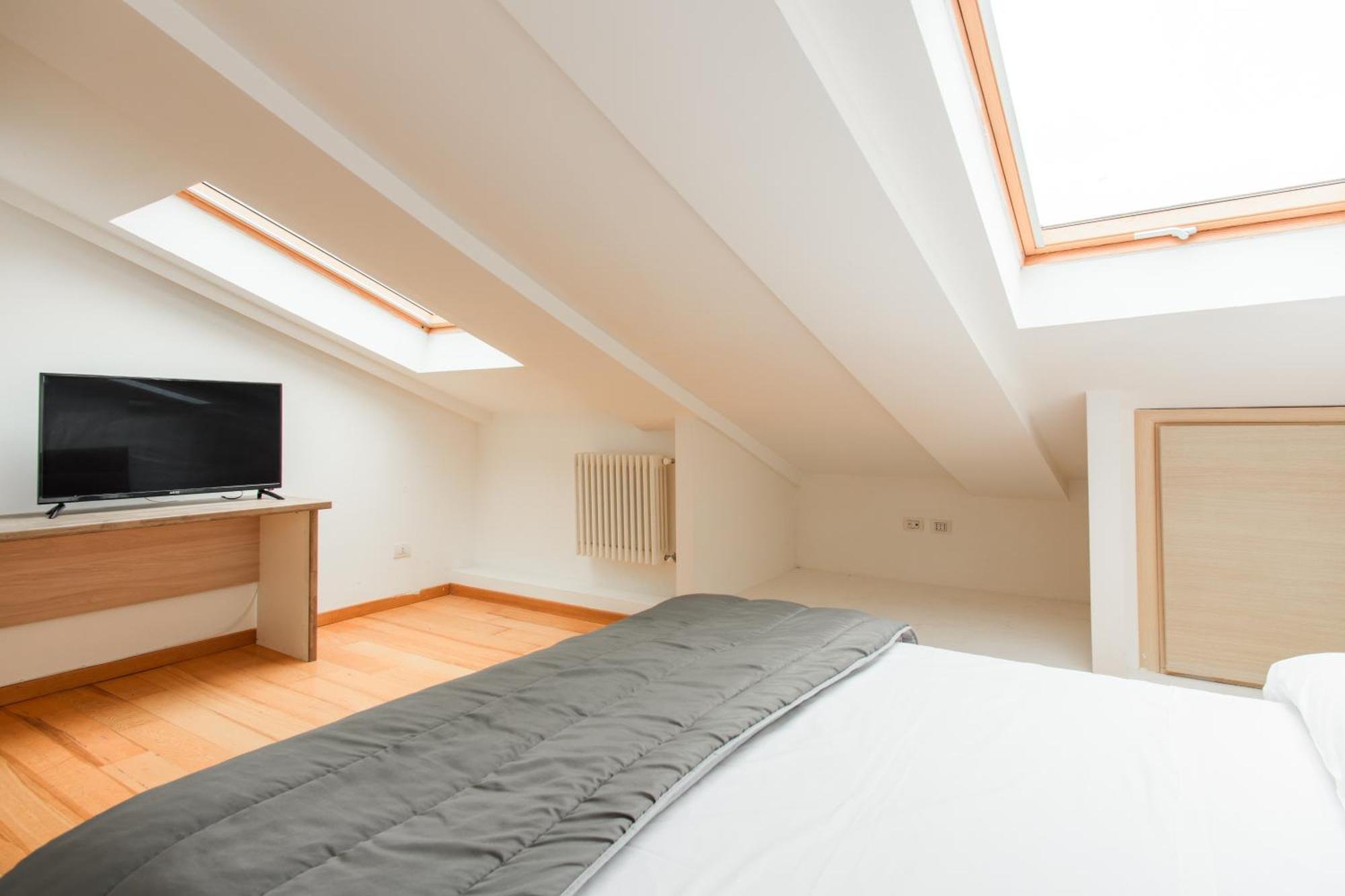 Apartment Napolidays Mansarda Garibaldi By Dimorra